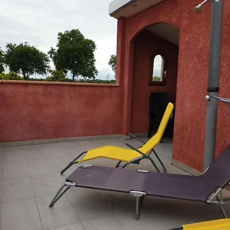 Redhouse - Studio Solarium *